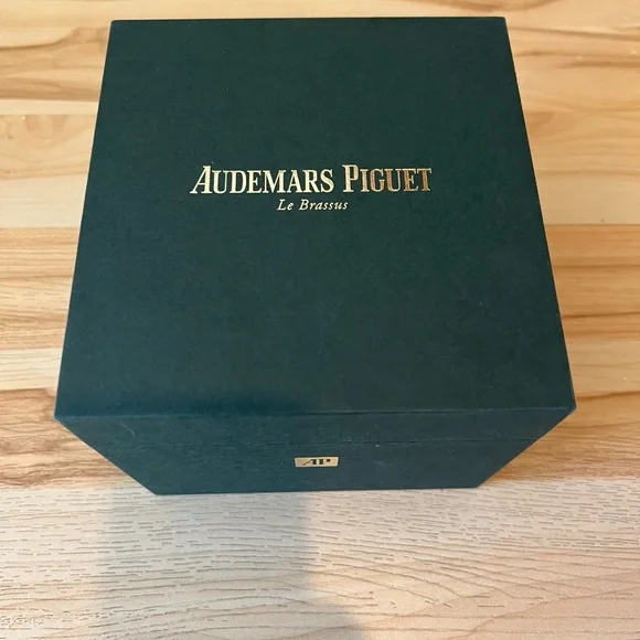 オーデマピゲ ロイヤル オーク TABLE CLOCK 2015 2015 Audemars Piguet Royal Oak Table Clock for sale by